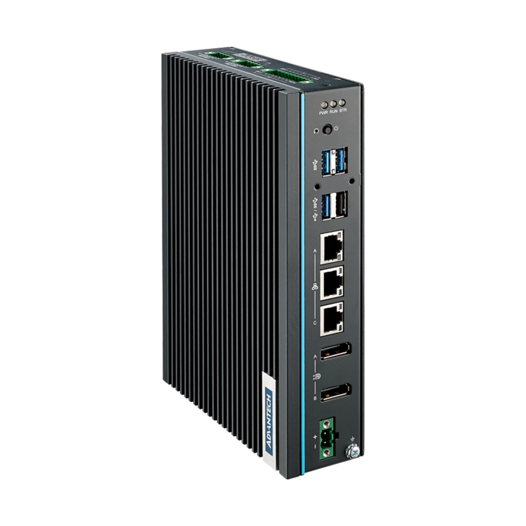 Compact fanless DIN rail IPC